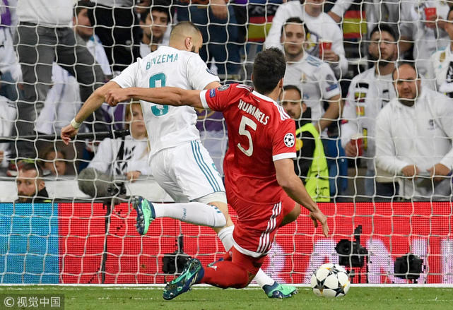  诺伊尔失误送大礼，拜仁主场憾平柏林  